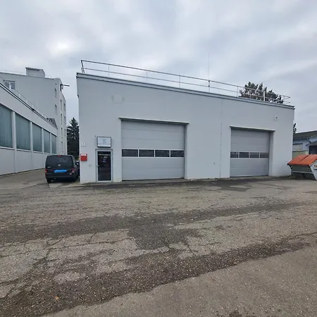 Monteurzimmer Bei Ktc アパート シュタイアー